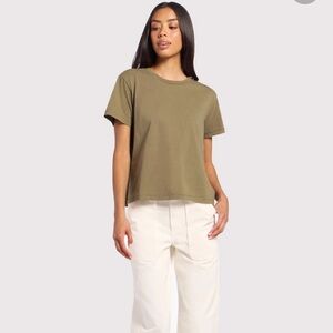 Nuuds Army Green Vintage Cotton Everyday T-Shirt. Size M